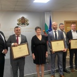  Министър Везиева връчи два сертификата за насърчаване на инвестициите на стойност близо 11 млн. лв. 