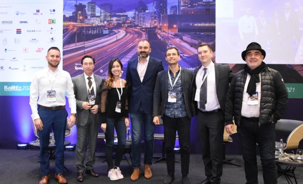 Гарантираният непрекъсваем интернет както и достъпът до сървърната инфраструктура или