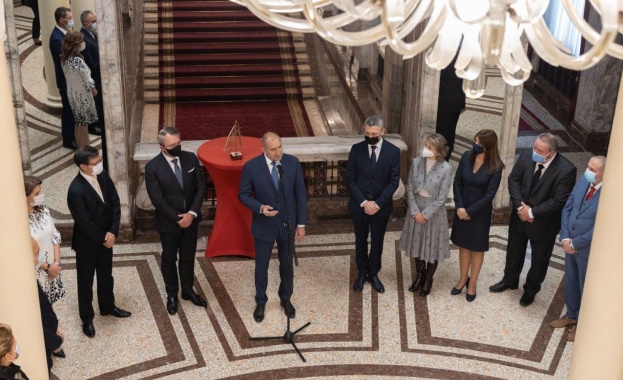 Държавният глава връчи голямата награда на победителя в 14 ото издание