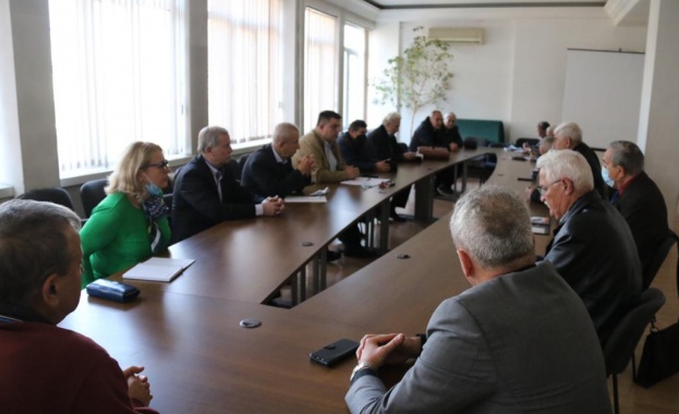 За мен е особена чест и удоволствие да присъствам на