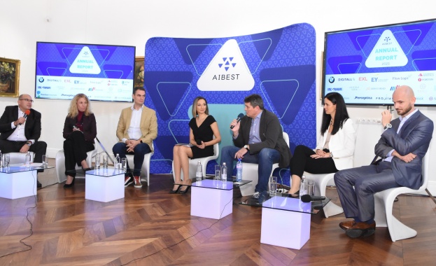 Размерът на сектора на изнесените услуги в България възлиза на