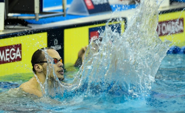 Антъни Иванов се класира за финала на 200 метра бътерфлай