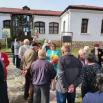 Нинова: Болници, училища, детски градини, читалища да се върнат на регулирания пазар на ток 