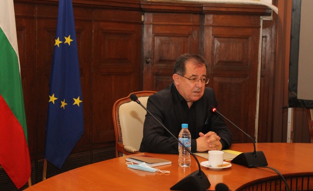 Министърът на земеделието храните и горите проф д р Христо Бозуков