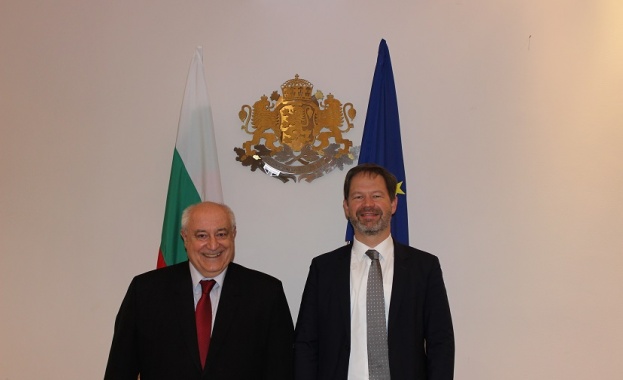 Министър Асен Личев се срещна с посланика на Кралство Дания в България