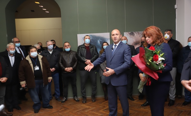 Нека се върнем 32 години назад към съкровената дата 10 ти