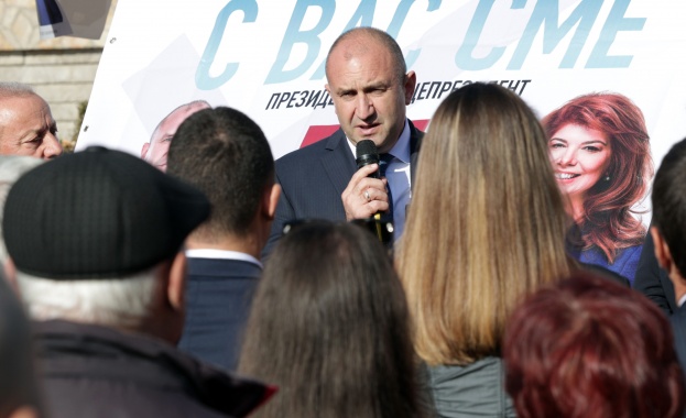 С Илияна Йотова сме тук не само да ви благодарим