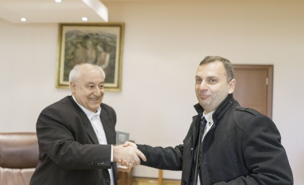 Министър Асен Личев се срещна с капитан Андрей Станев ръководител
