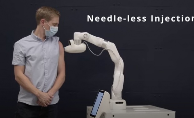 Повечето от нас се страхуват от ваксинация заради иглата Докато