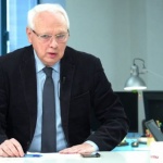 Велизар Енчев: Голямата "вина" на Нинова е, че посегна на феодалите в БСП