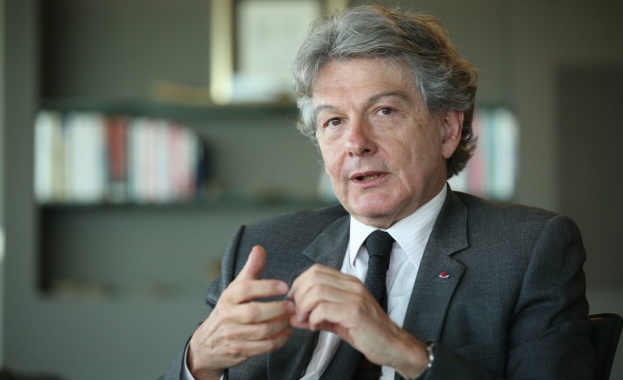 Ваксинацията има ефект и спасява животи а това е доказано