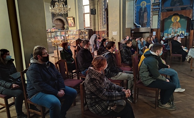Проведе се среща в православен храм „Св. Николай Чудотворец“ в Ямбол