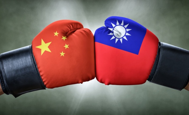 Китай ограничава дипломатическите връзки с Литва заради Тайван