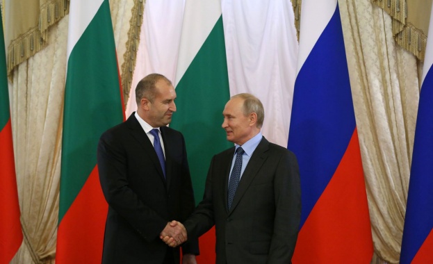 Владимир Путин поздрави Румен Радев с убедителната победа на изборите