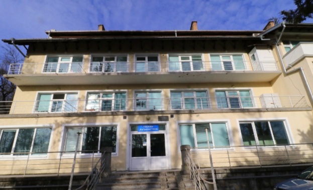 Белодробната болница Д р Трейман във Велико Търново спешно се нуждае