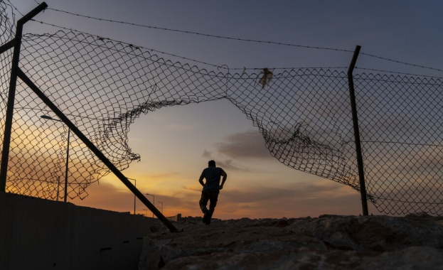 Още петима нелегални мигранти са задържани край Шумен Това съобщиха