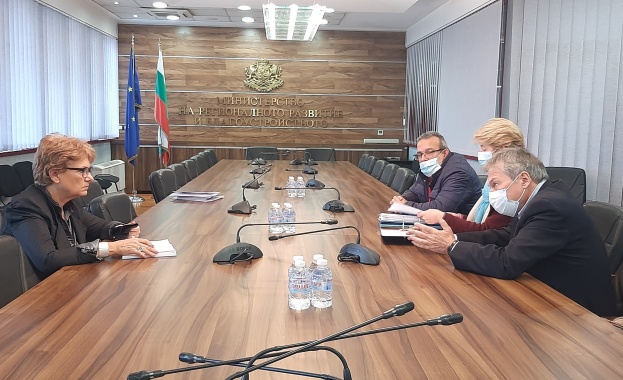 Министърът на регионалното развитие и благоустройството Виолета Комитова обсъди възможностите