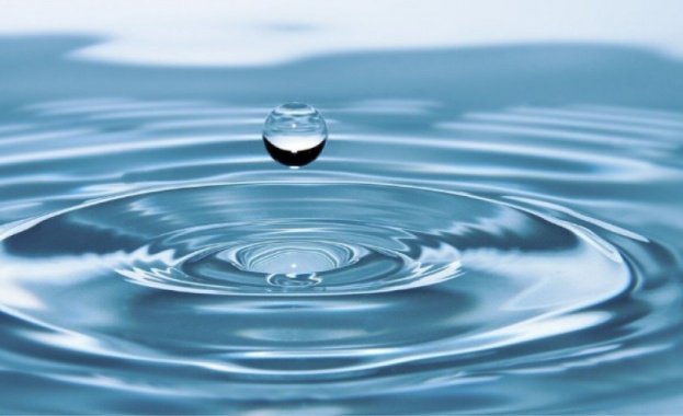 Израелски изобретатели извличат вода от въздуха