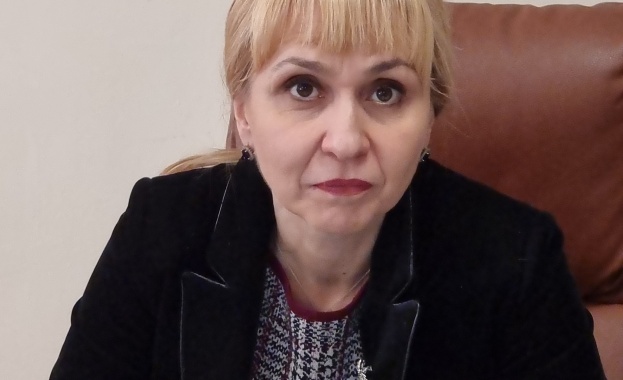 Омбудсманът Диана Ковачева отново алармира социалния министър Иванка Шалапатова и
