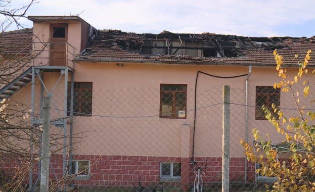 Започва разчистването на отломките в Дома за възрастни хора в