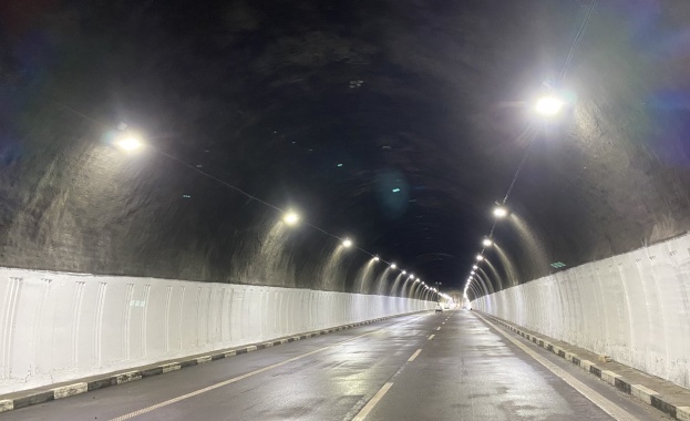 Временно се ограничава скоростта на движение в тунел Траянови врата