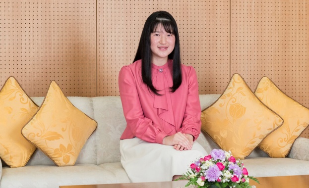 Японската принцеса Айко отпразнува пълнолетието си