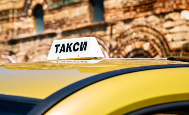 Цените на такситата в София по-високи, очакват отлив за кратко