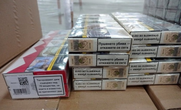 15 190 кутии (303 800 къса) цигари задържаха митнически служители