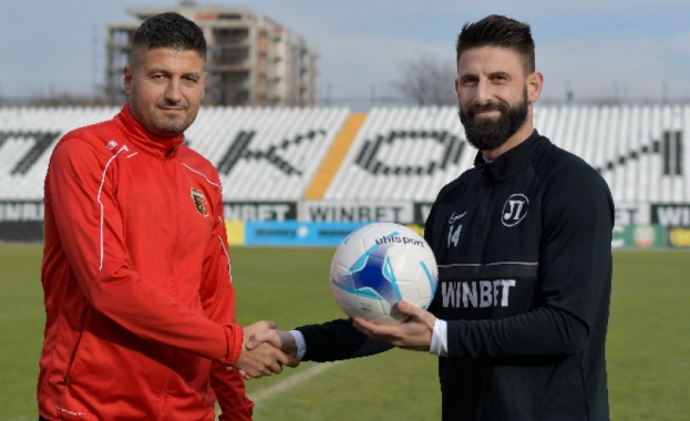 Двукратният победител в анкетата Футболист на годината Димитър Илиев изпълни