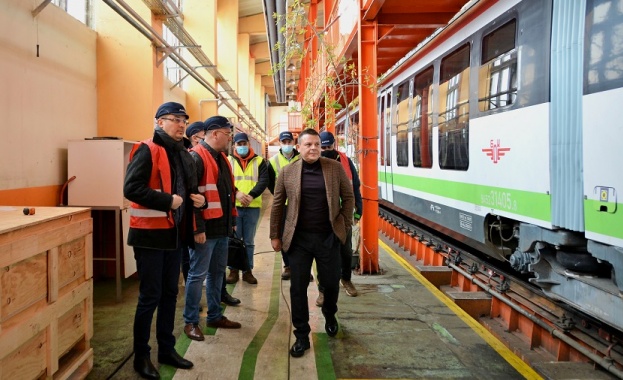 Изпратих двата одитни доклада за договорите на БДЖ за ремонт