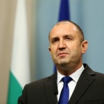 Президентът Румен Радев ще връчи държавни отличия на български културни дейци