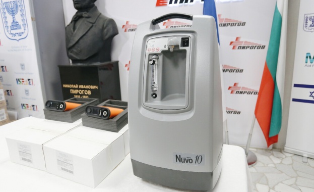 Два тона медицински консумативи и 12 респиратора получи днес УМБАЛСМ