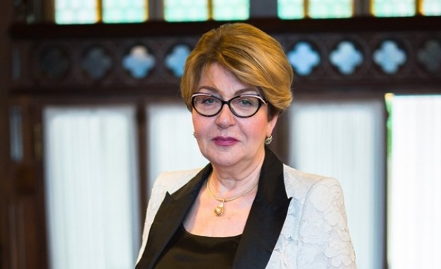 Руският посланик Елеонора Митрофанова нарече водевил скандала да бъде ли