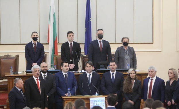 Четирима нови народни представители на БСП за България положиха клетва