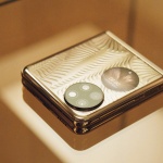 Huawei P50 Pocket е стилен сгъваем смартфон