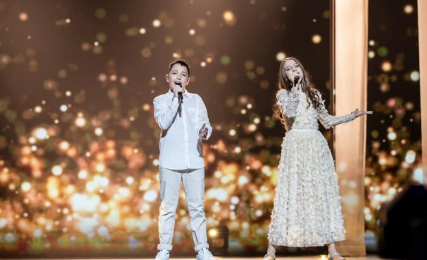 Българските представители на Детска Евровизия 2021 Дени и Марти получиха