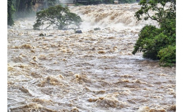 Проливни дъждове предизвикаха тежки наводнения на Малдивите Пороите са предизвикани