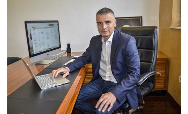 Решението за мораториума печели време за анализи За едни е