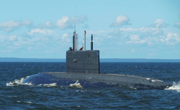 Дизелово-електрическата подводница на Тихоокеанския флот „Петропавловск-Камчатски“ порази с крилата ракета