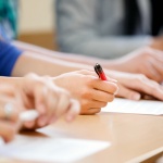 Училището е работилница, където се...