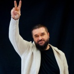 Българския писател, достигнал топ 20 по продажби на Amazon