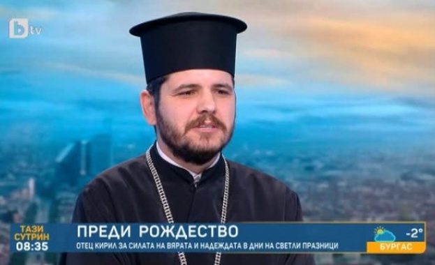 В навечерието на Рождество Христово отец Лазар разказа в Тази