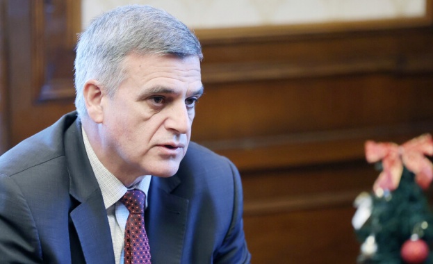 Българският парламент гласува моята оставка Вземането на решение за напускане