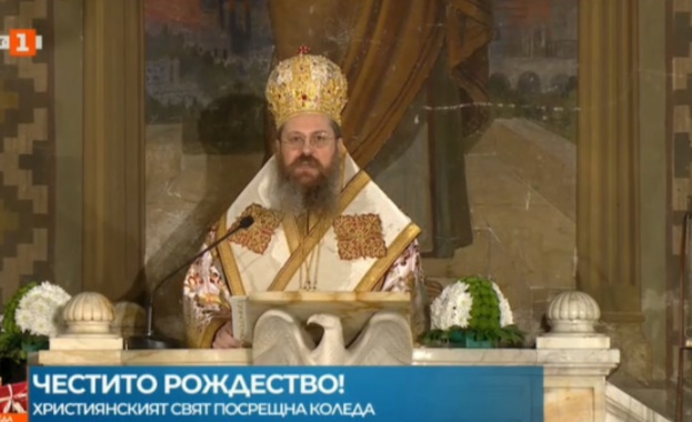 Службата в патриаршеския храм Свети Александър Невски беше предавана пряко