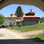 Голям интерес имат туристи към девическия манастир над с. Ресилово