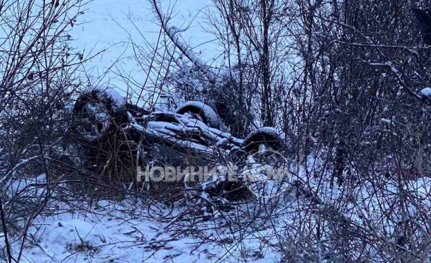 Двама души загинаха при катастрофа между лек автомобил и тежкотоварен