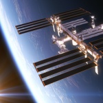 Екипаж астронавти се завърна на Земята с капсула на „СпейЕкс“ след 5 месеца престой на Международната космическа станция