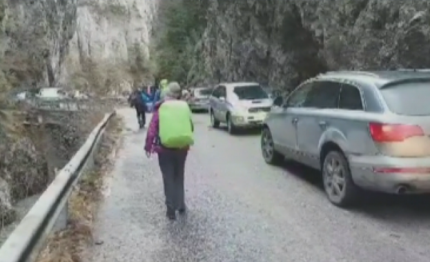 Пътят за Триград остава затворен и все още няма достъп