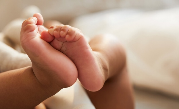 Новороденото момченце на което лекари от Националната кардиологична болница поставиха