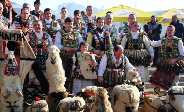 Фестивалът на маскарадните игри в Перник Сурва се отменя за